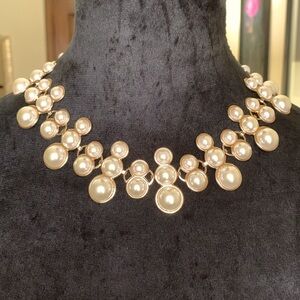 Faux pearl vintage beautiful necklace